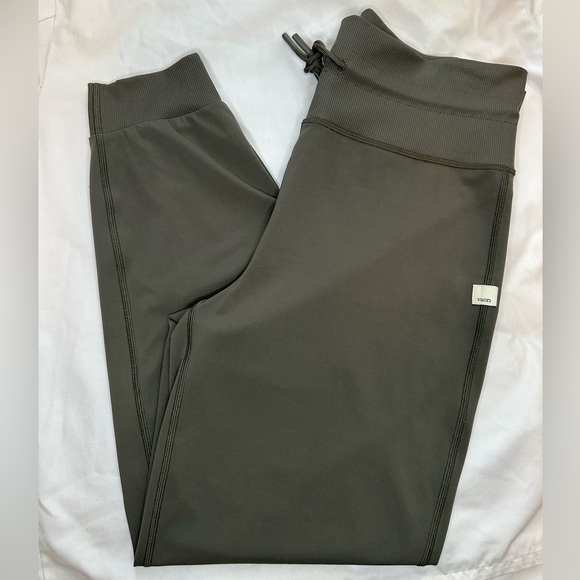 Vuori Pants - Vuori Women’s Olive Green Performance Joggers High Rise Drawstring Size Large